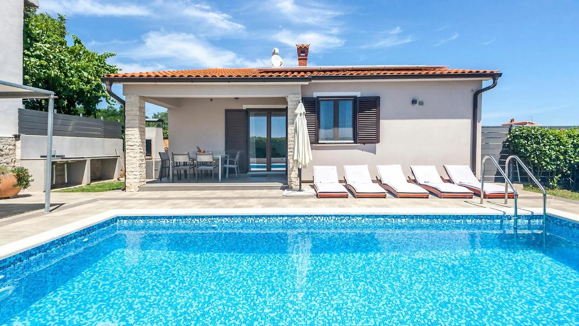Amazing Home In Marcana With Wi-Fi