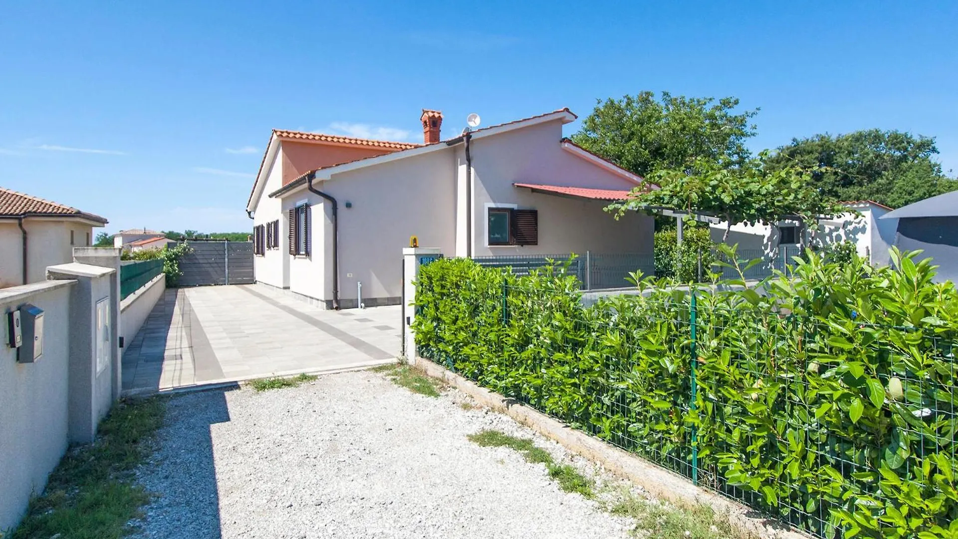 Amazing Home In Marcana With Wi-Fi